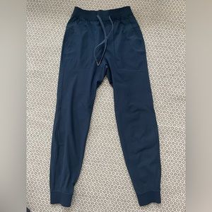 LULULEMON MENS NAVY JOGGERS